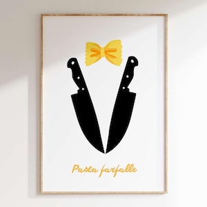 Pode incluir: Uma impressão artística emoldurada com um design extravagante. Duas facas de chef pretas formam um V, com uma gravata borboleta amarela acima. As palavras "Pasta farfalle" estão escritas em itálico abaixo das facas. A impressão está em um fundo branco.