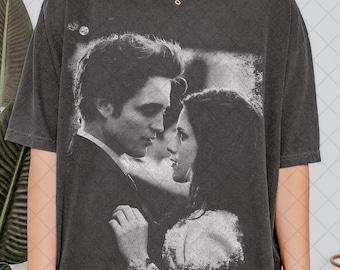 Comfort Colors Twilight Vintage T-Shirt, Gift For Book Lover Twilight Saga T-Shirt, Vampires Wolves Romance T-Shirt, Edward Cullen Bella