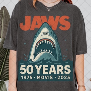 Comfort Colors Jaws 50 Year Movie T-Shirt, Jaws 50 Year Movie Bootleg Fan Tee Shirt, Gift For Women & Men Unisex T-Shirt