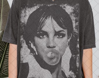 Comfort Colors Britney Spears bubble gum balloon Vintage T-Shirt, Vintage Britney Spears T-Shirt, Gift For Man & Women Unisex T-Shirt