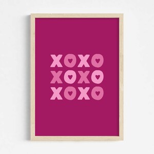 XOXO Print in Berry and Pink, Printable Valentine&#39;s Day Wall Art, Romantic Wall Art, Retro Hugs and Kisses Poster, Trendy Digital Download