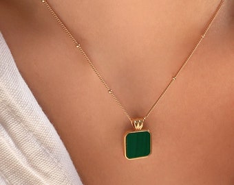 Malachite necklace, Malachite pendant, Green necklace, Satellite chain necklace, Minimalist necklace, 925s silver necklace, Gift for her