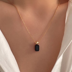 Black Stone Necklace - Black Pendant Necklace - Delicate