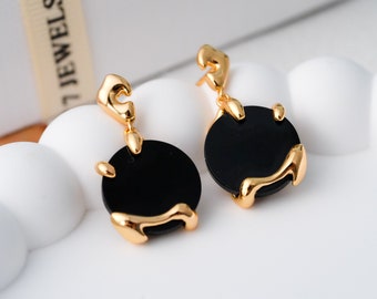 Dainty black onyx earrings, Black Onyx Dangle Earrings, 18K gold filled gold earrings, Black stone earrings, Silver earrings, Gifts for her