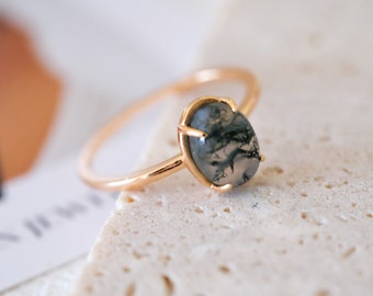 Dainty moss agate ring, Moss agate engagement ring, Oval solitaire ring, Solitaire engagement ring, 925s silver ring, Gifts for her