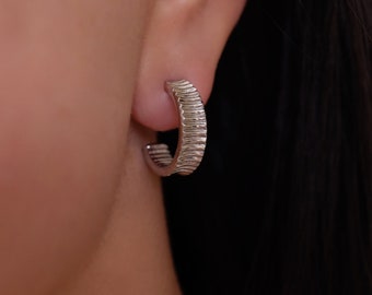 Textured Gold Hoop Earrings – Modern Ribbed Hoops, Minimalist Statement Jewelry, Everyday Gold Earrings for Women