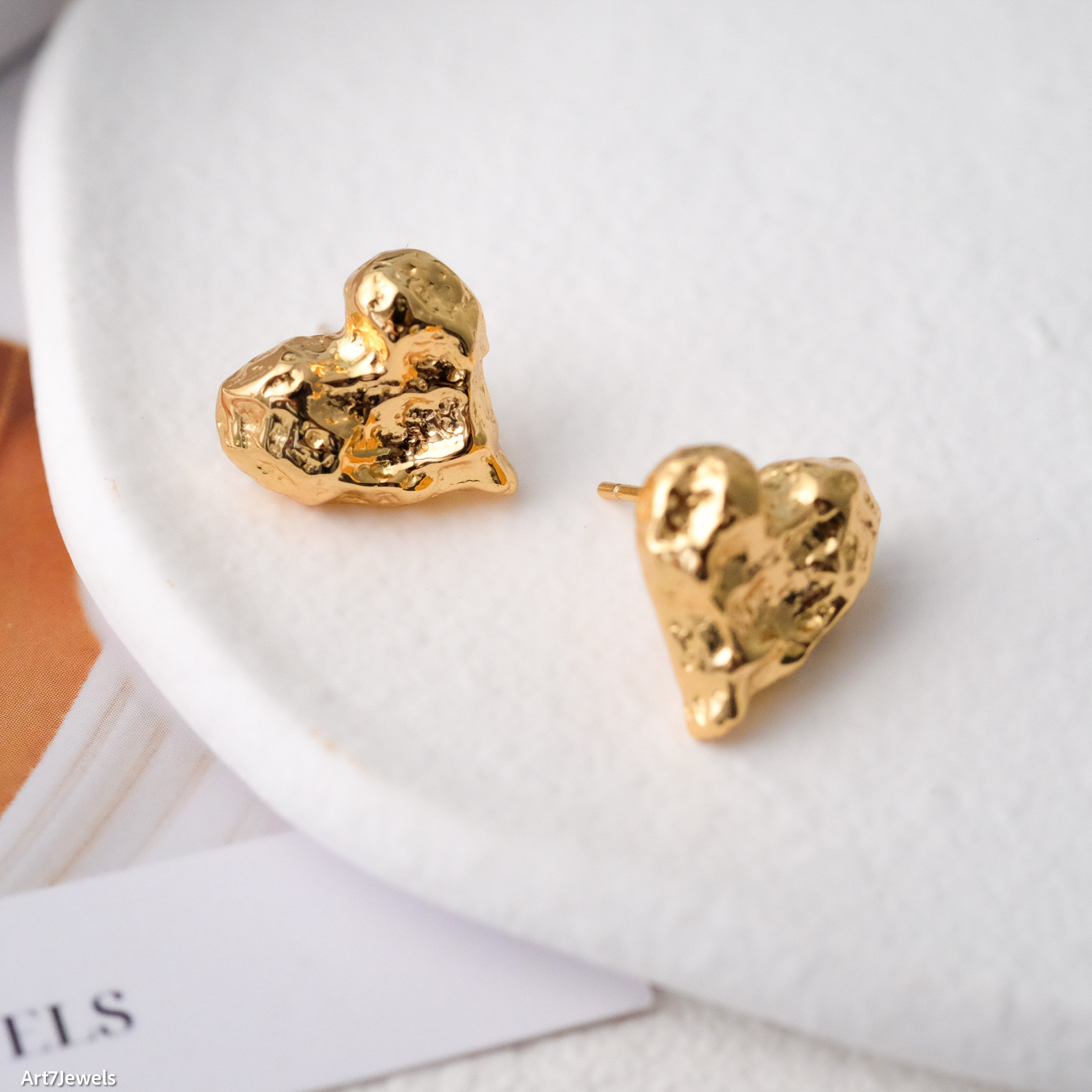 JustBeingCute Chunky Heart - Orecchini da donna a forma di cuore in