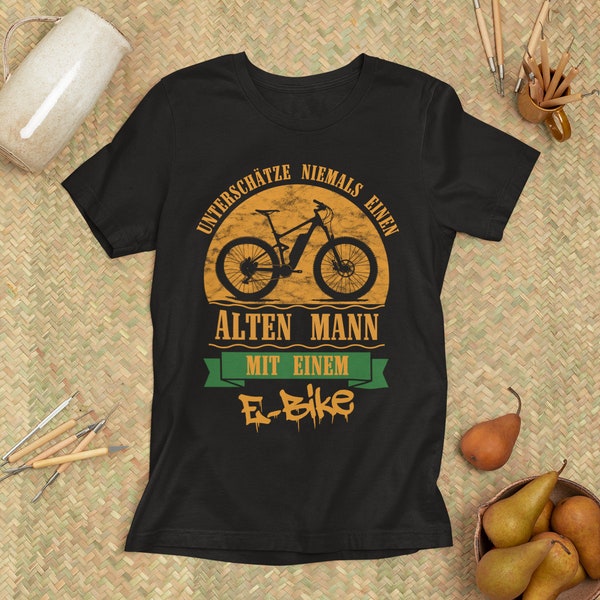 E-Bike T-Shirt Herren mit lustigem Spruch, Einzigartiges Fahrradfahrer Shirt, Geschenk für Radfahrer, Herren Geschenk