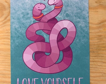 Illustrierte Postkarte "Love yourself Regenwurm" - Originelle Grußkarte für beste FreundInnen, Geschwister, Lieblingsmenschen