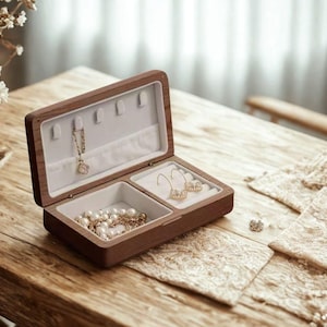 Portagioie da viaggio in legno retrò - Porta anelli, collane e bracciali - Regalo rustico per donne e uomini - Espositore per matrimoni