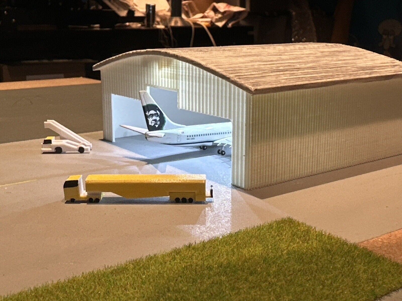 Model airport store kit