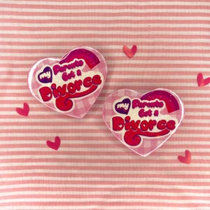 Mis padres se divorciaron // Insignia de botón con forma de corazón de MLP - Kawaii, divertido y fatalista