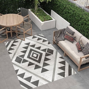Traditional Rug,Ethnic Rug,Rugs for Patio,Outdoor Rug Patio,Patio Rug,Outdoor Mat,Poolside Rug,Farmhouse Rug,Garden Rug,Washable Outdoor Rug