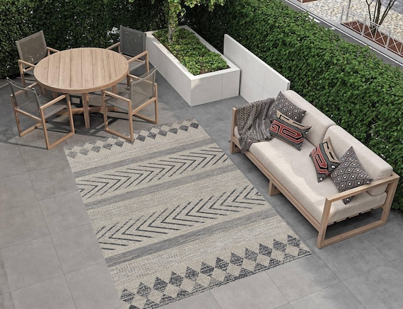 Outdoor Rug Waterproof Non Slip Area Rug Geometric Boho Patio Carpet, Washable Grey Cream Balcony Deck Rug, Modern Outdoor Living Rug
