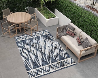 Scandinavian Outdoor Rug: Washable Patio Rug with Geometric Design