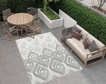 Geometric Outdoor Rug: Plaid Patio Rug, Washable