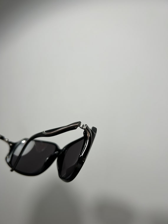 Vintage Women's Sunglasses Nina Ricci 1990s. French