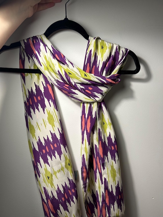 Vintage Silk Scarf. Multicolored Scarf, Print of Design  display picture 3