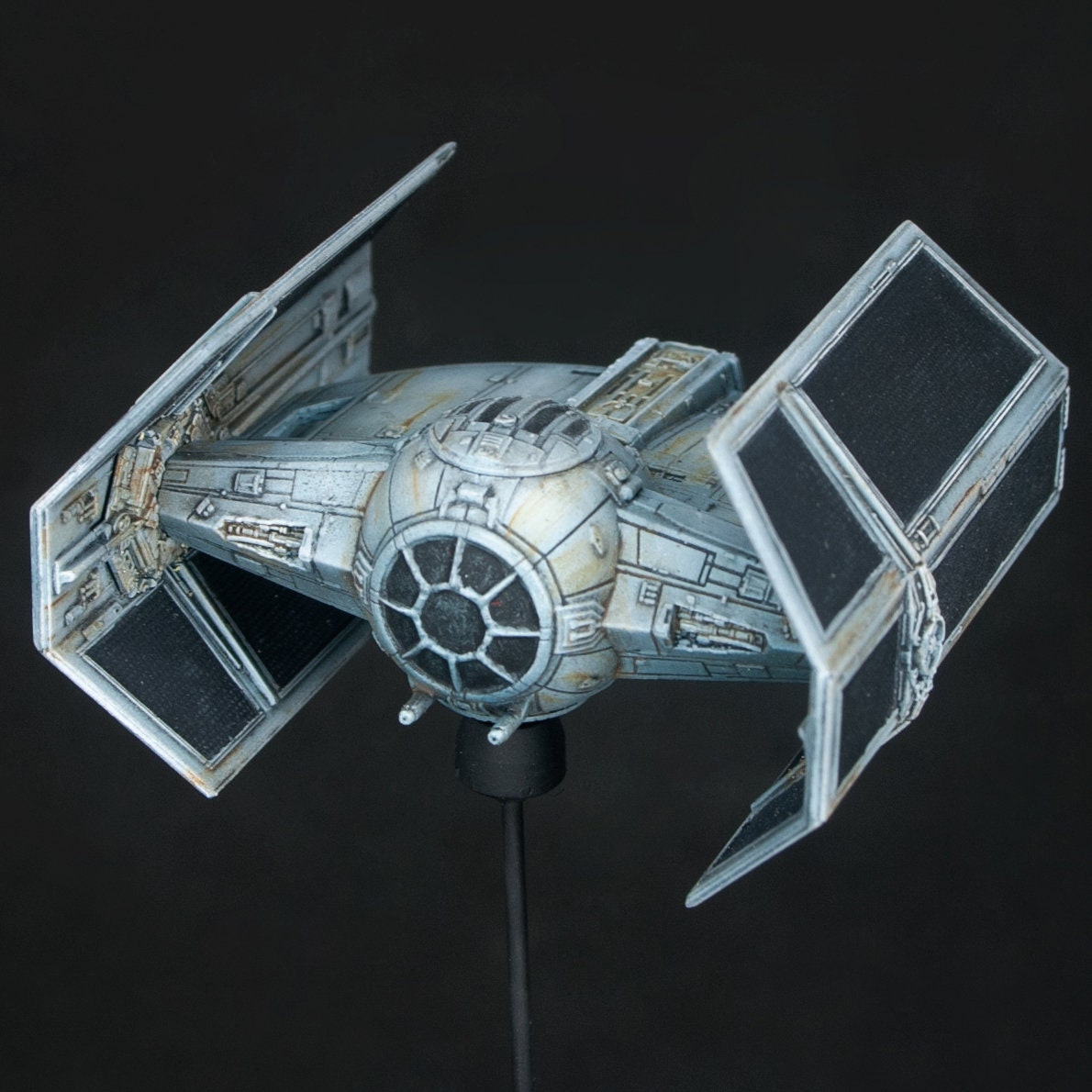 University Games U08517 Star Wars Imperial TIE Advanced x1 Kit de modelo de combate University Games U08517 Star Wars Imperial TIE Advanced x1 Kit de modelo de combate