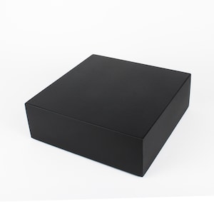 Svart fyrkantig MDF-bas – Träbas för figurer och samlarobjekt 12x12cm