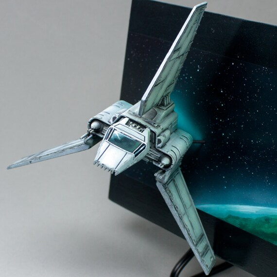 1/270 Star Wars Lambda Tydirium Shuttle - Hand Painted Model and