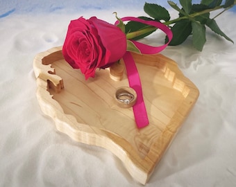 Maple Michigan Tray