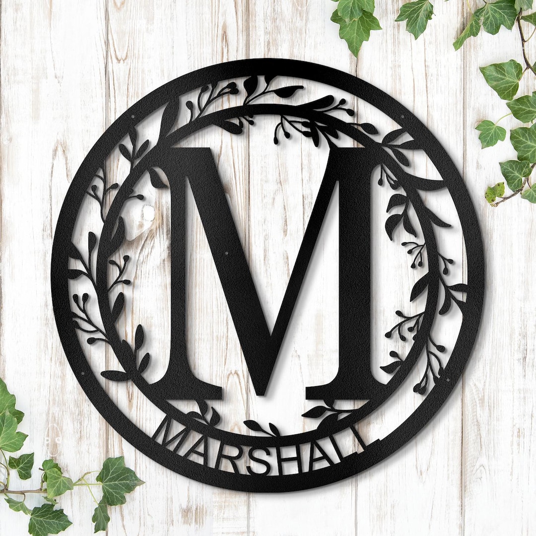 Personalized Metal Last Name Sign - 20", Black, M, Massey
