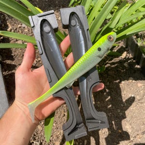 Shad mal 20 cm – Voor het maken van softbaits die je van bovenaf kunt werpen.