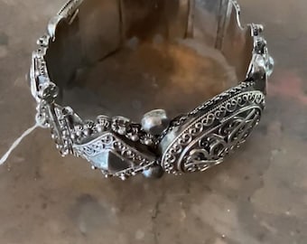 Vintage 1930s-40s North African silver-plated metal bracelet