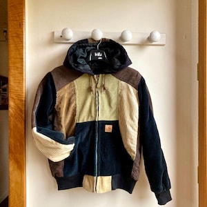 Felpa con cappuccio Carhartt Reworked Velvet Patched, taglia XS