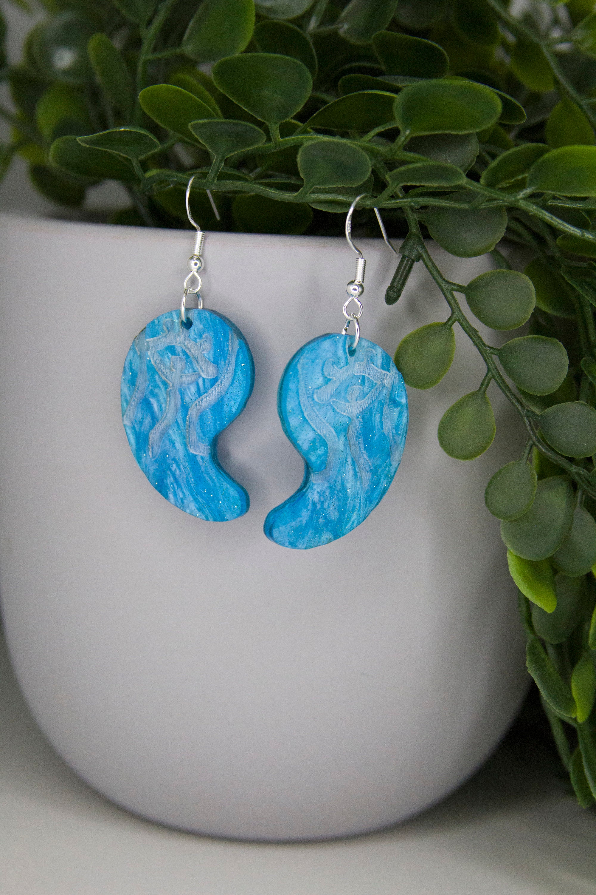 Zelda, link's blue earrings - Etsy 日本