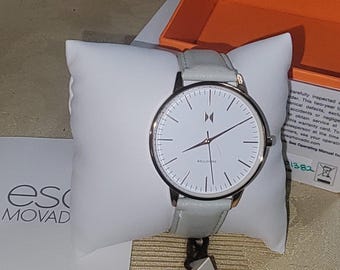 New Ladies Movado Watch White Dial & leather strap 07101382 in Box w paperwork