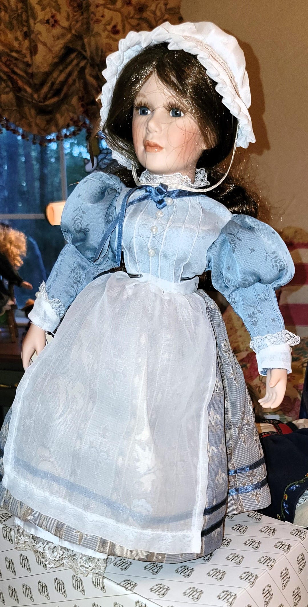 Heritage Signature Collection Porcelain Doll betsy Ross W Solid Wood ...