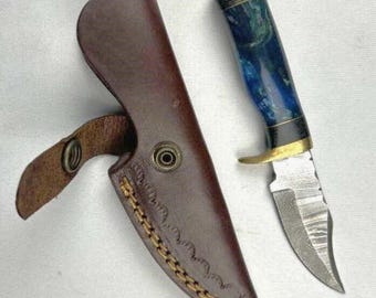 Handcrafted Damascus Steel Hunting Knife: Wood & Brass Handle, Leather Sheath
