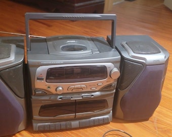 KOSS 7 Speaker Digital Audio System AMFM Radio Dual Cassettes CD  Works Great