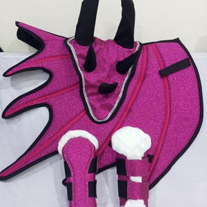 Premium Dragon Saddle Pad Breathable Shock Absorbing Horse Saddle Pad Fantasy Equestrian Gear Anti-Slip Riding Pad Birthday Gift For Riders