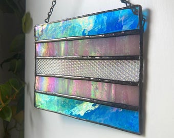 Atrapasol de vitral con la bandera del orgullo transgénero hecho a medida / Regalos del orgullo / LGBQ+