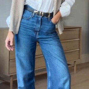 Casual chic | 333 Lookbook | Gen Z-mode | Spaarzaamheid | Minimalistische kledingkast | Stijlgids Mix/Match-outfits | Capsulegarderobe| Neutrale kleuren afbeelding 5