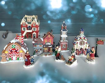 Vintage 1992 “traditions” 21 Piece Porcelain Santa Christmas