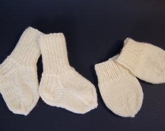 Baby Sock and Mitten set