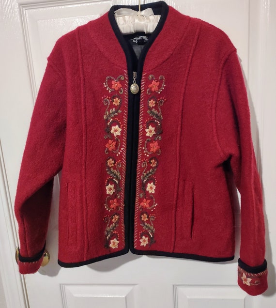 Icelandic Design 100% wool jacket