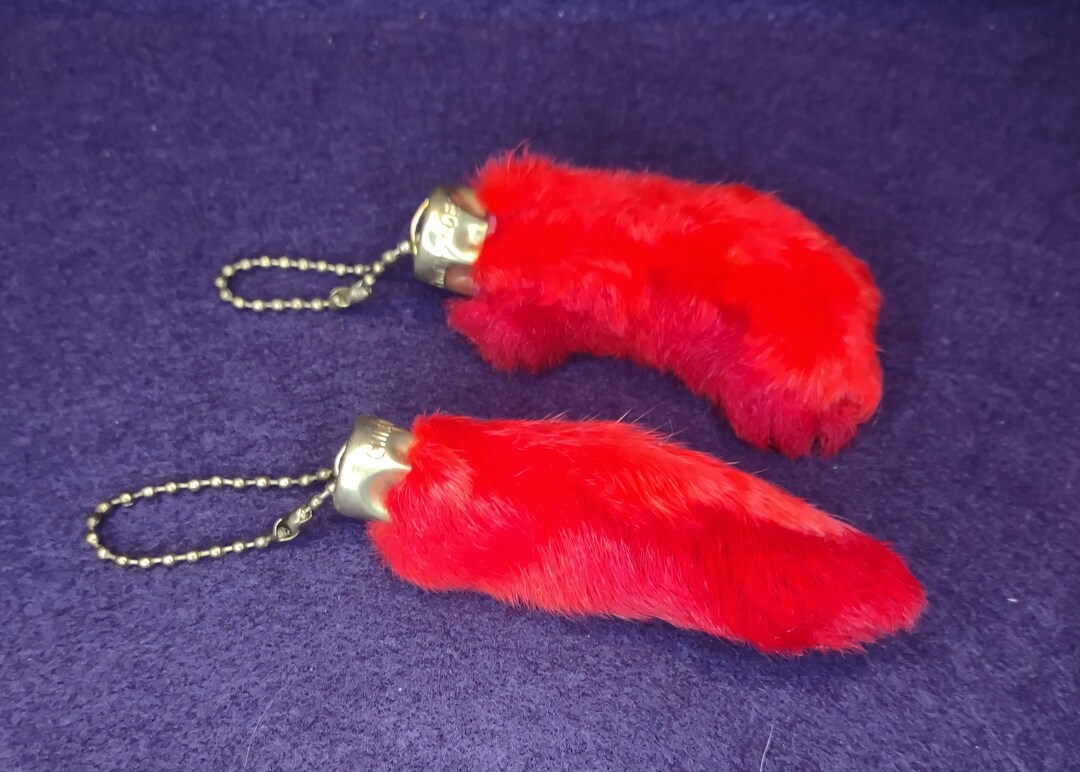 Pair of Vintage Lucky Rabbit Feet Keychains Red Dyed - Etsy