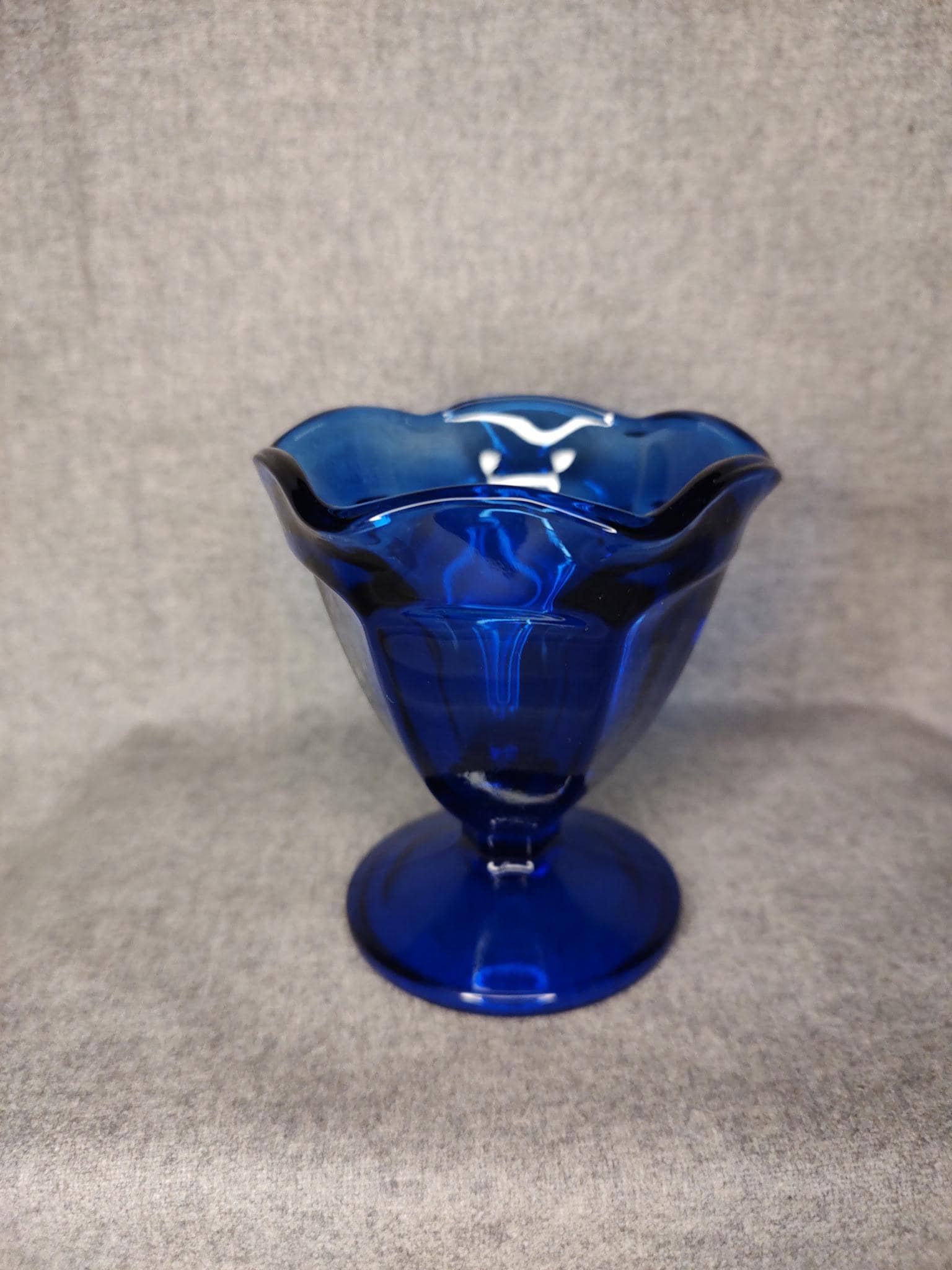 Anchor Hocking Set of 4 Vintage Fountainware Cobalt Blue Parfait