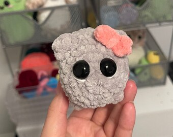 Trauriger Hamster mit Schleife, Stofftier, Trauriger Hamster, Schlüsselanhänger, Lustiges Geschenk, Knebelgeschenk, Süßer Hamster