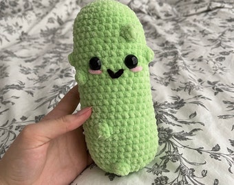 Jumbo Pickle häkeln Plushie, übergroße Kuscheltier Pickle, Gag Geschenk, flippiges Geschenk, Gurke Plüsch, große Gurke Plüsch