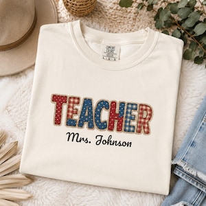 Personalized Comfort Colors® T-shirt for teachers, Blue and red patchwork print, back to school,  The perfect gift to thank your teacher