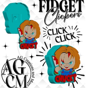 Könnte beinhalten: Zwei türkisfarbene Fidget-Clicker mit einer Zeichentrickfigur mit orangefarbenen Haaren, einem blauen Overall und einem weißen Messer mit roten Blutflecken. Der Text CHUCKY ist in Rot unter der Figur aufgedruckt. Das Bild enthält den Text FIDGET Clickers und CLICK CLICK.