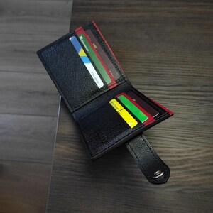 Kompakte Bifold Brieftasche aus hochwertigem Leder | Handgefertigte Geldbörse aus Echt Leder | Geschenk für Ihn | Jubiläum, Trauzeugen, Geburtstag