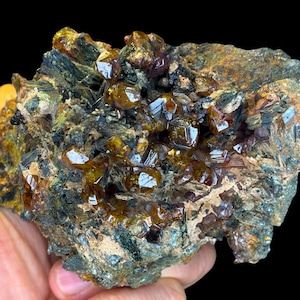 Topazolite garnet - Etsy 日本