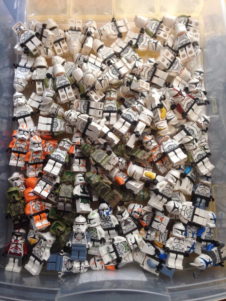 Lego Bulk Lot of 10 Random Minifigures Town City Super Heroes Star Wars  Ninjago & More Free US Shipping 